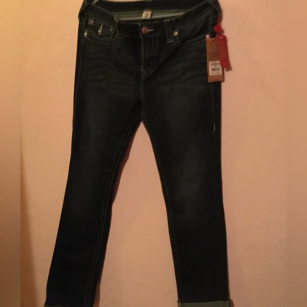 True Religion super stretch straight leg/flip jeans are woman’s Size 31/NWT - Picture 2 of 5
